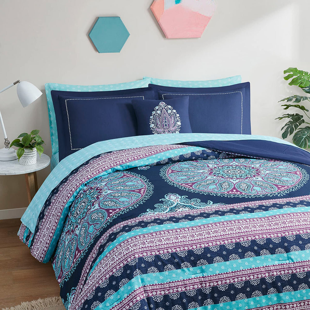Bed-in-a-Bag Comforter Set